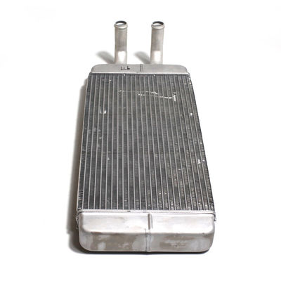 8102-00977 Serbatoio dell'acqua di raffreddamento del radiatore in alluminio per autobus Higer OE NO. Sostituzione